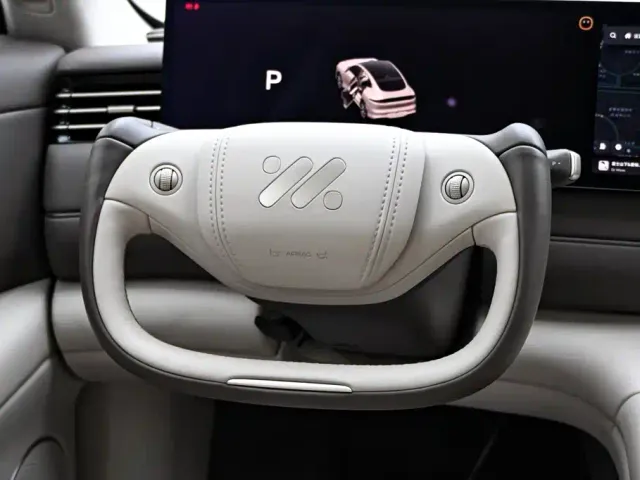 IM Motors LS6 — Фото автомобиля 20