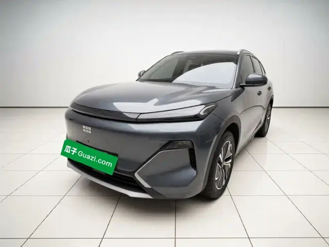 Фотография автомобиля — Geely Galaxy Starship 7 EM-i