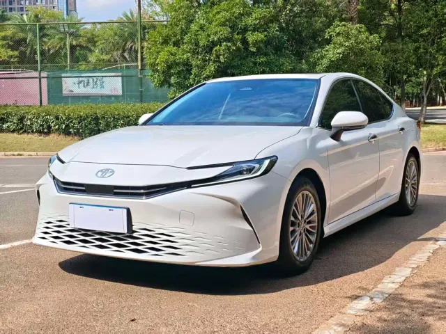 Фотография автомобиля — Toyota Camry