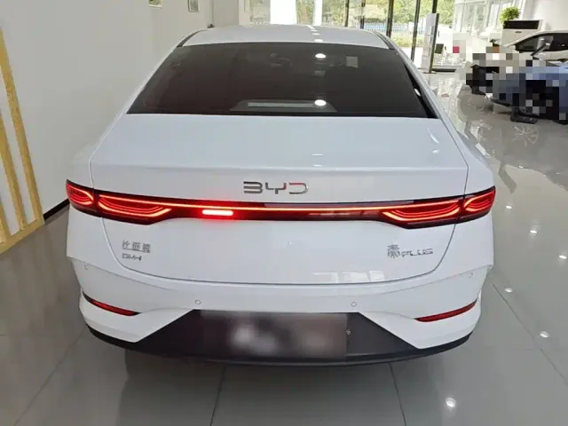 BYD Qin PLUS — Фото автомобиля 5