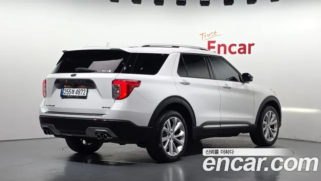 Ford Explorer 6th Gen — Фото автомобиля 2