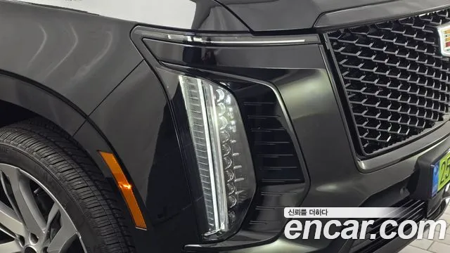 Cadillac Escalade 5th Gen — Фото автомобиля 7