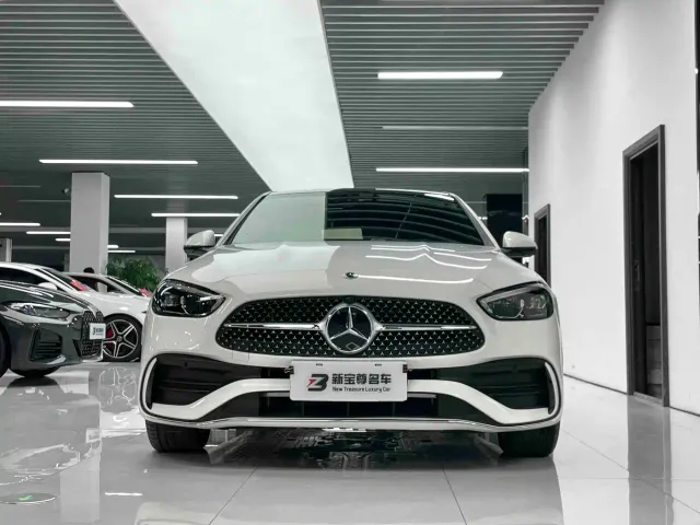 Mercedes-Benz C-Class — Фото автомобиля 2