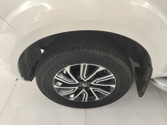 Nissan Terra — Фото автомобиля 22