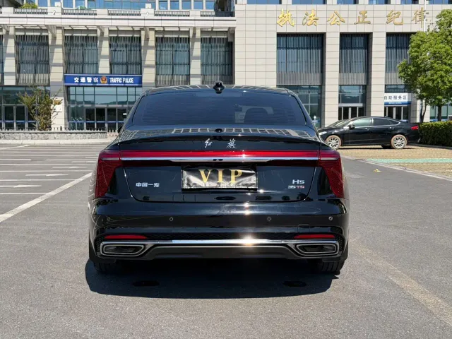 Hongqi H5 — Фото автомобиля 15