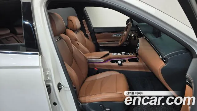 Genesis GV70 — Фото автомобиля 16