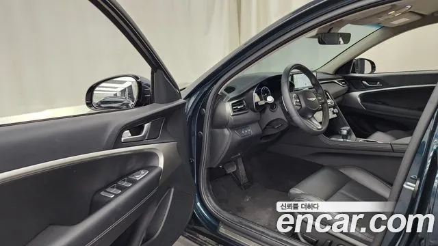 Genesis G70 Новый G70 Бензин 2.5T 4WD — Фото автомобиля 10
