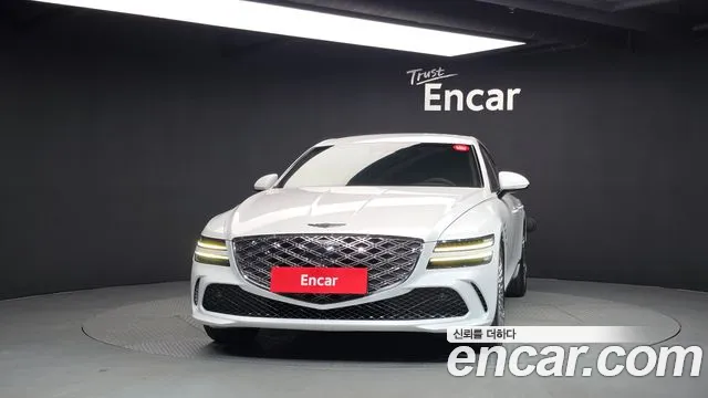 Genesis G80 RG3 — Фото автомобиля 3