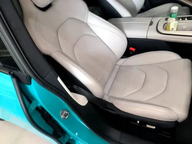 Xiaomi SU7 — Фото автомобиля 24