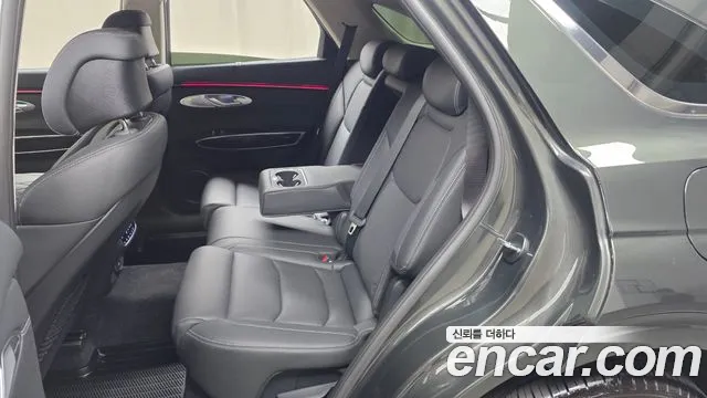 Genesis GV70 2.5T Бензин AWD — Фото автомобиля 12