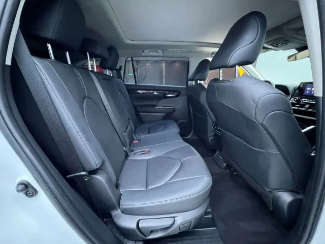 Toyota Highlander — Фото автомобиля 5