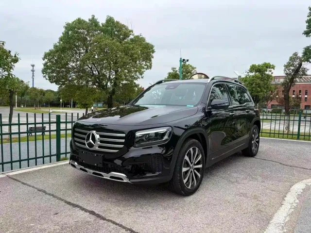 Фотография автомобиля — Mercedes-Benz GLB-Class