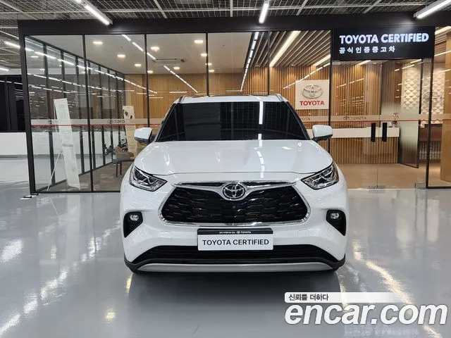 Toyota Highlander — Фото автомобиля 3