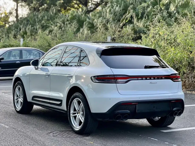 Porsche Macan — Фото автомобиля 13