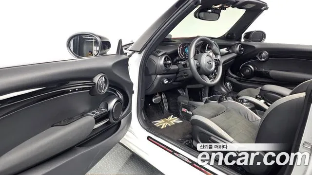 MINI Cooper Convertible — Фото автомобиля 15