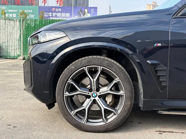 BMW X5 — Фото автомобиля 4