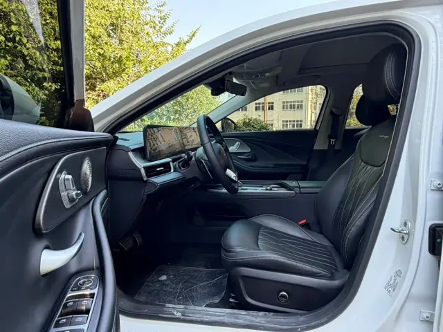 Chery Arrizo 8 — Фото автомобиля 7