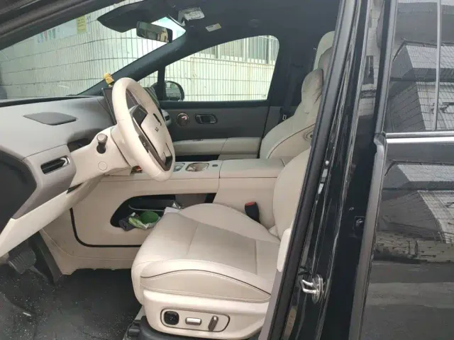 Li Auto i6 — Фото автомобиля 11