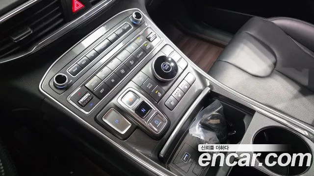Hyundai Santafe Новый Santa Fe Дизель 2.2 2WD — Фото автомобиля 9