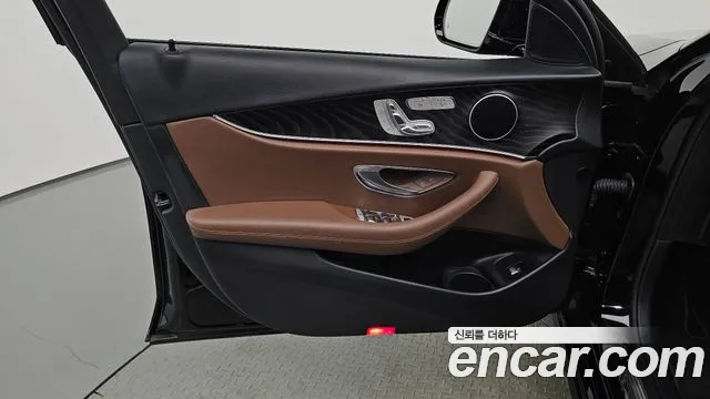 Mercedes-Benz E-Class W213 — Фото автомобиля 13