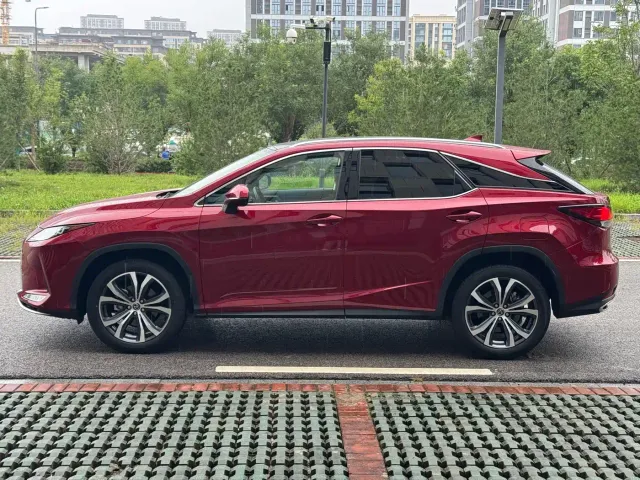 Lexus RX — Фото автомобиля 7