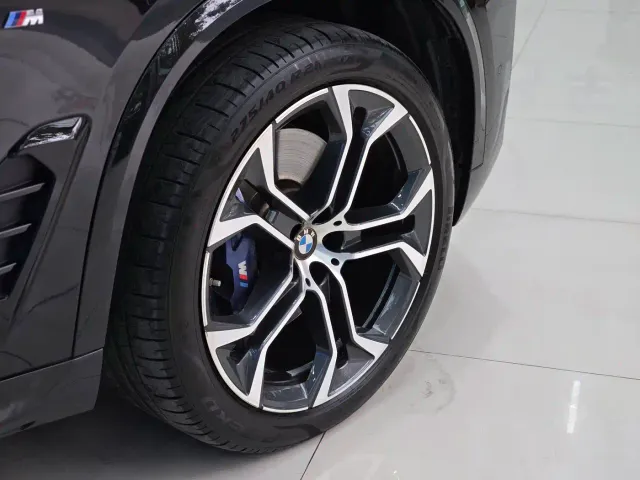 BMW X5 — Фото автомобиля 5