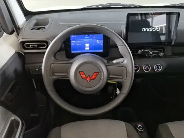 Wuling Zhiguang NEV — Фото автомобиля 10