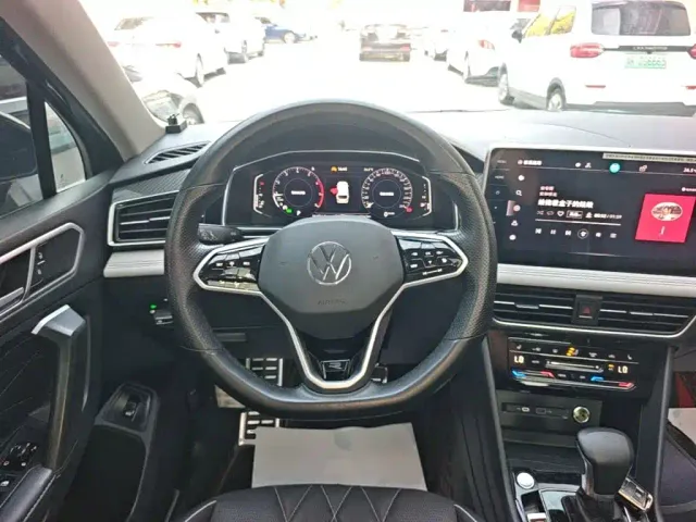 Volkswagen Tiguan L — Фото автомобиля 10