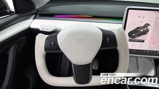 Tesla Model Y — Фото автомобиля 22