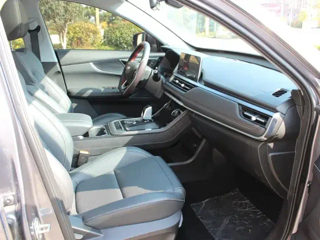 Chery Tiggo 8 — Фото автомобиля 22