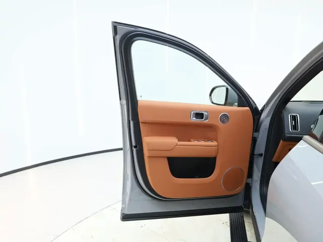 Li Auto L9 — Фото автомобиля 8
