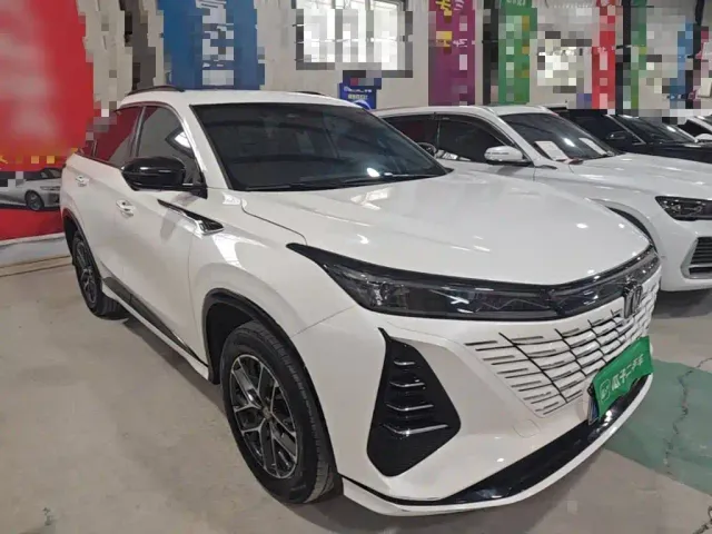 Changan CS75 Plus — Фото автомобиля 3