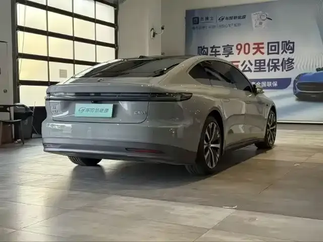 Nio ET7 — Фото автомобиля 4