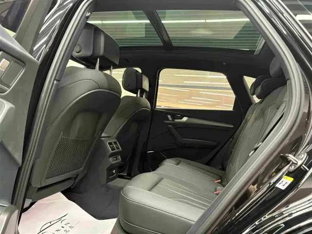 Audi Q5L — Фото автомобиля 13