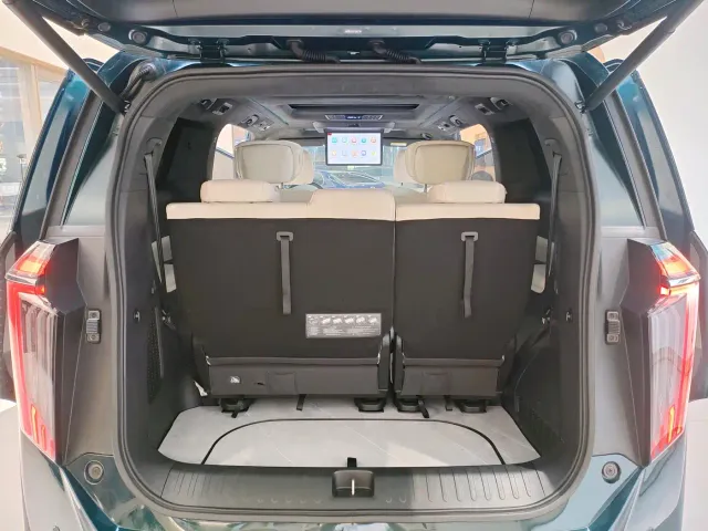GAC Trumpchi E9 — Фото автомобиля 16