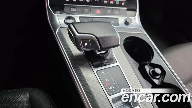 Audi A6 C8 — Фото автомобиля 9