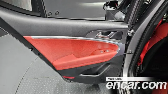 Genesis G70 New — Фото автомобиля 14