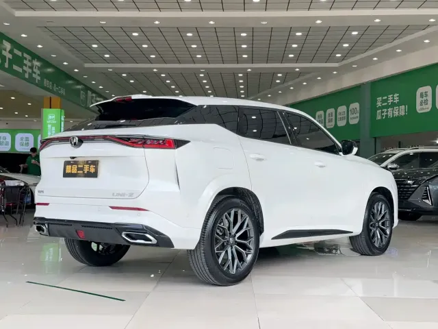 Changan Changan UNI-Z New Energy 2024 Blue Whale Smart Electric iDD 125km Excellence Model — Фото автомобиля 6