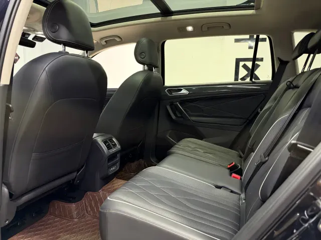 Volkswagen Tiguan L — Фото автомобиля 9