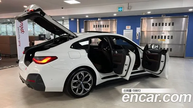 BMW 4 Series G22 — Фото автомобиля 18