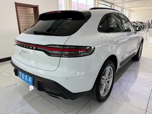 Porsche Macan — Фото автомобиля 19