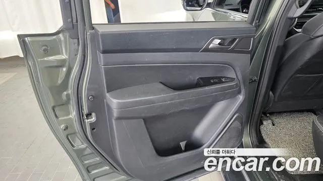 KG_Mobility_Ssangyong Rexton Новый Rexton Sport Дизель 2.2 4WD — Фото автомобиля 24