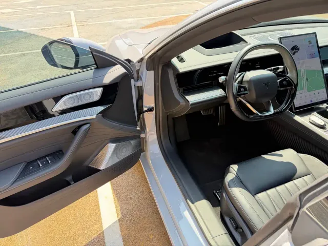 Hozon Nezha S Shooting Brake — Фото автомобиля 4