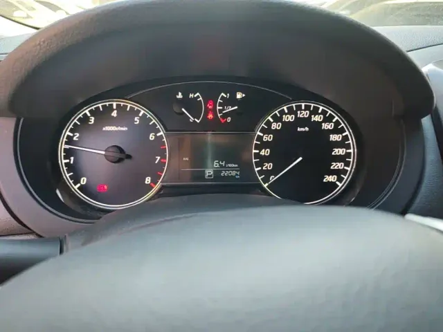 Nissan Tiida — Фото автомобиля 11