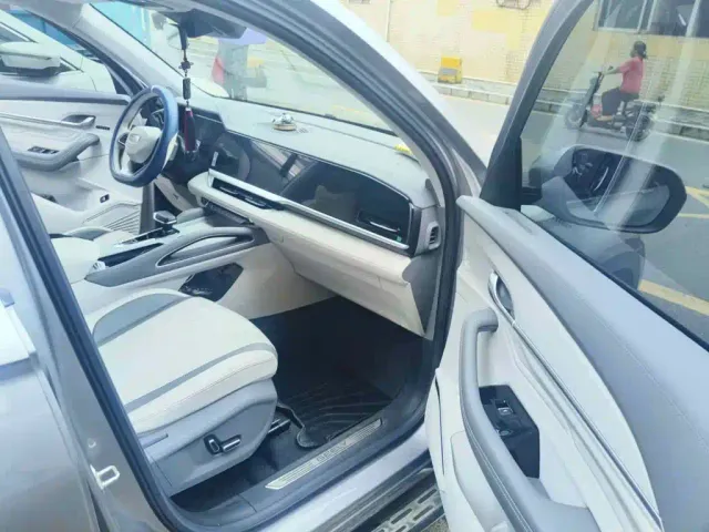 Geely Xingyue L — Фото автомобиля 12