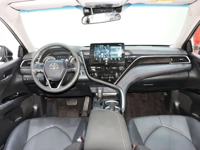 Toyota Camry — Фото автомобиля 11
