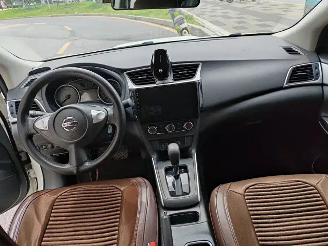 Nissan Sylphy — Фото автомобиля 4