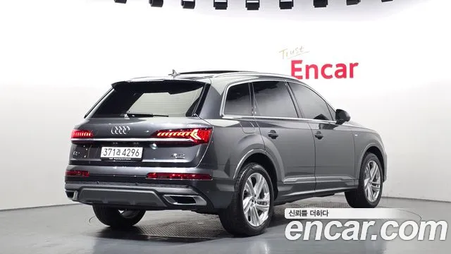 Audi Q7 45 TDI quattro Premium — Фото автомобиля 2
