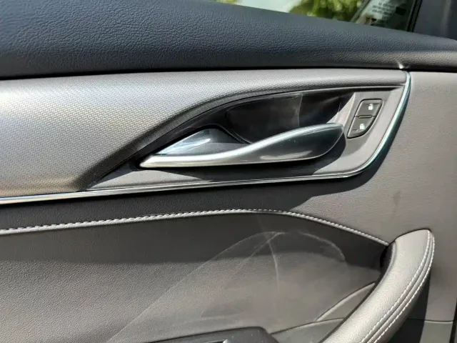 Cadillac CT5 — Фото автомобиля 24