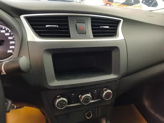 Nissan Sylphy — Фото автомобиля 10